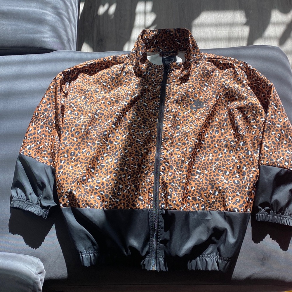 Women’s Nike Crop Animal Print Splash Jacket